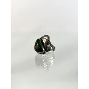 Vintage Accessories - Jewelry - Silver Ring Green Stone w Crystals - Size 6.25
